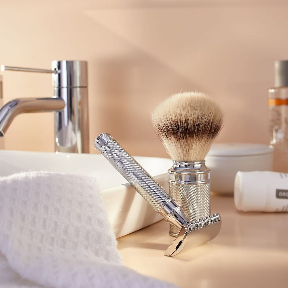 ミューレ TRADITIONAL クラシックシェービングセット(クラシックレイザー(両刃カミソリ)+ シェービングブラシ + スタンド)替刃一枚付属